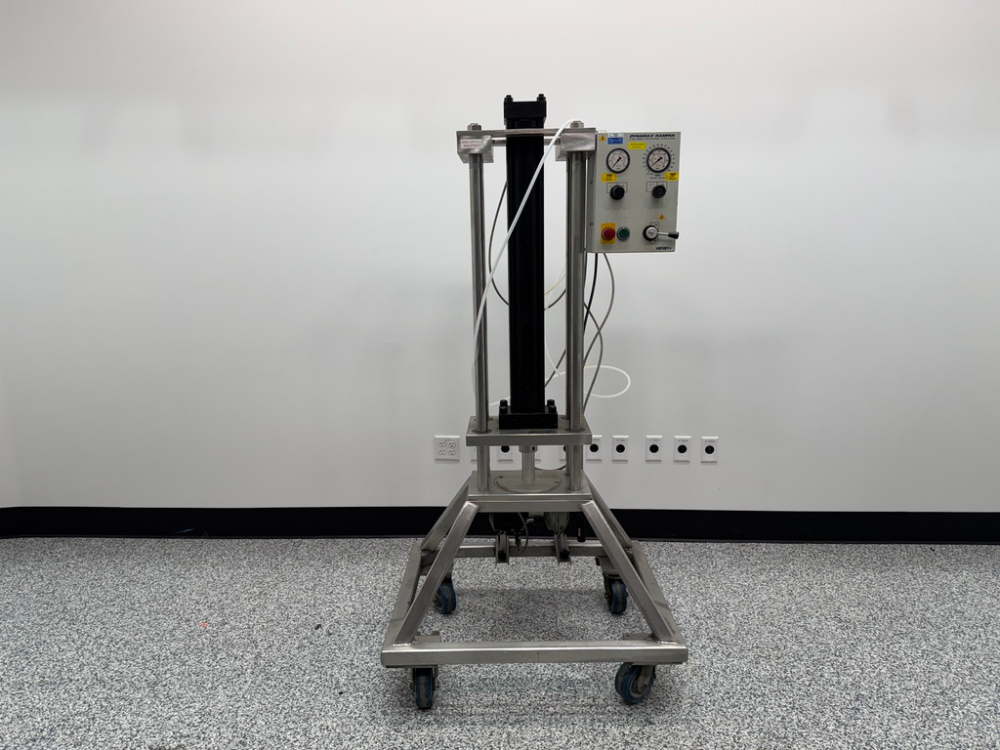 Image of Varian Dynamax RAMPAK column packing station.